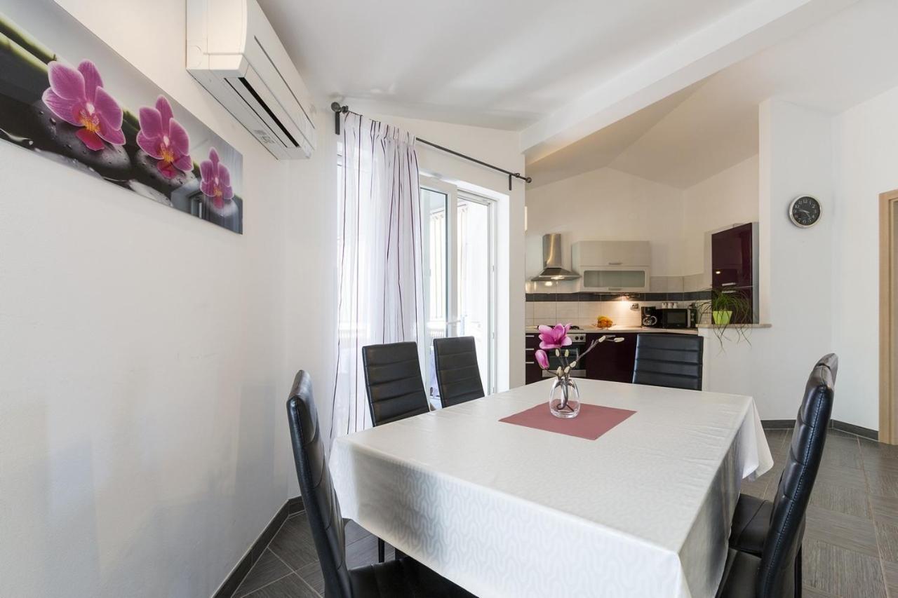 Apartment Carmen Pula Exterior photo